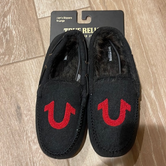 True Religion Loafer/Slippers X LARGE (13)